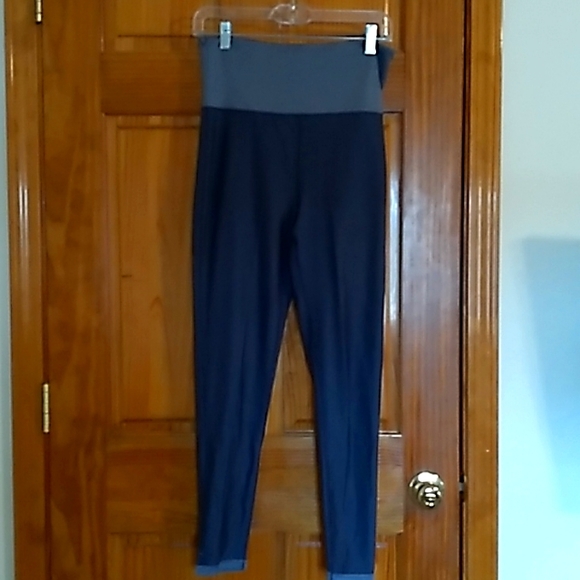 Victoria's Secret Pants - Victoria's Secret Sexy Sport leggings